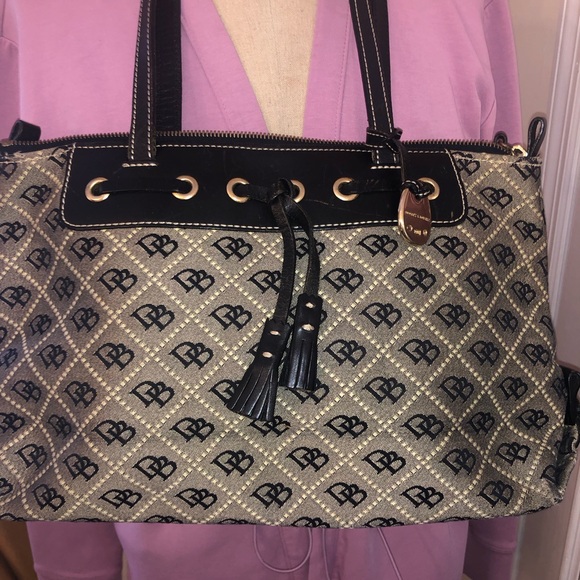 Dooney & bourke tote - Picture 3 of 16
